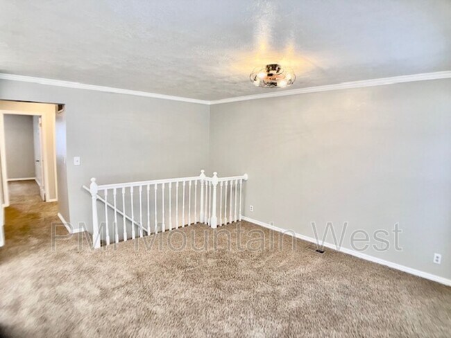 Photo - 567 N 200 E Unit Apt 3