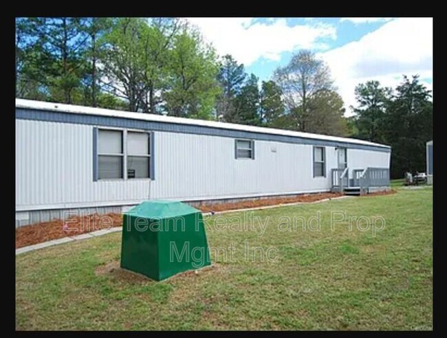 Photo - 2975 Cedarvale Rd Unit #4