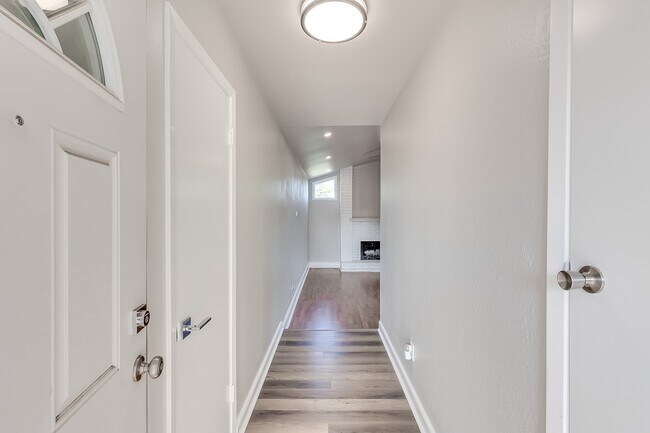 Photo - 506 Stonebridge Dr