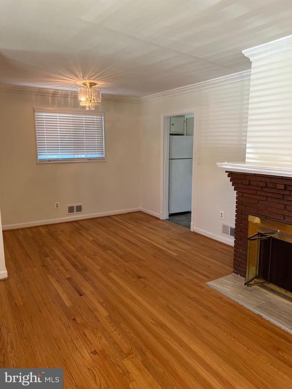 Photo - 2926 1st St N