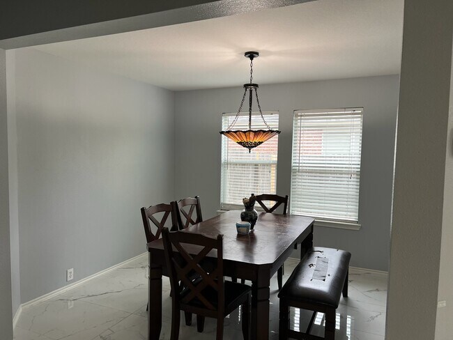 Photo - 5702 La Crema