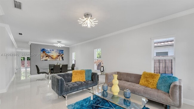 Photo - 110 SW 50th Ave