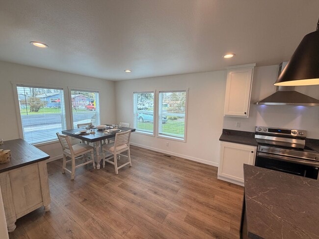 Photo - Stunning 3 Bed, 2 Bath Home in Medical Lake!