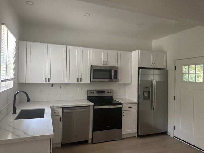 Photo - 36 Saxon Heights