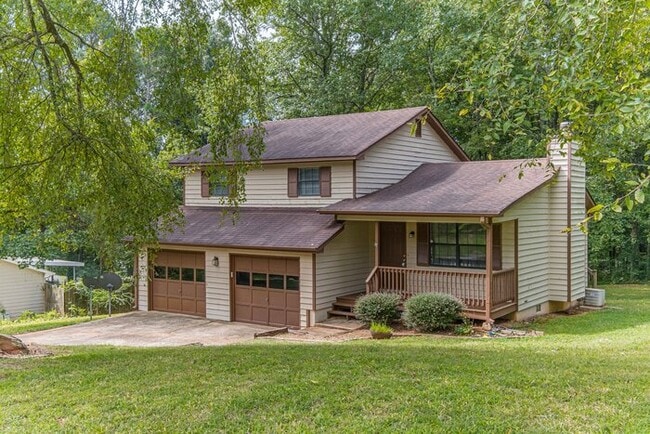 Photo - Traditional Tri-Level style