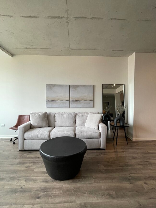 Photo - 659 W Randolph St Unit #903