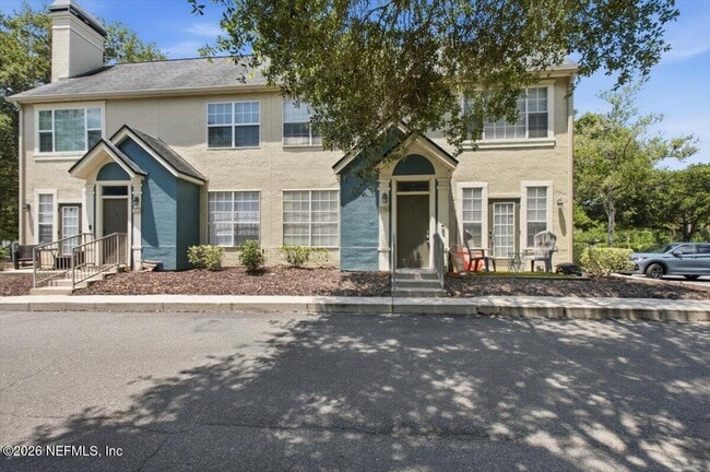 Building Photo - 13703 Richmond Park Dr N