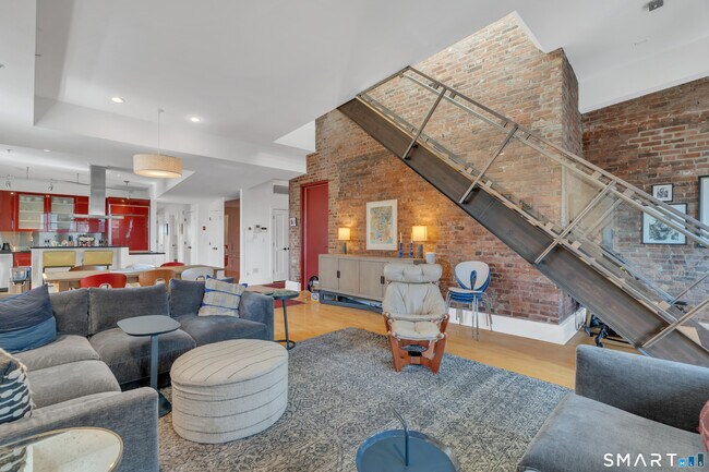 Photo - 116 Crown St Unit 5A