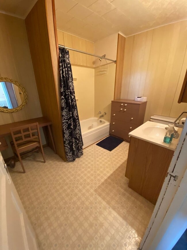 Photo - 2 Bedroom Furnished apartment in Salisbury Unit 106 E 3rd St Apt 4
