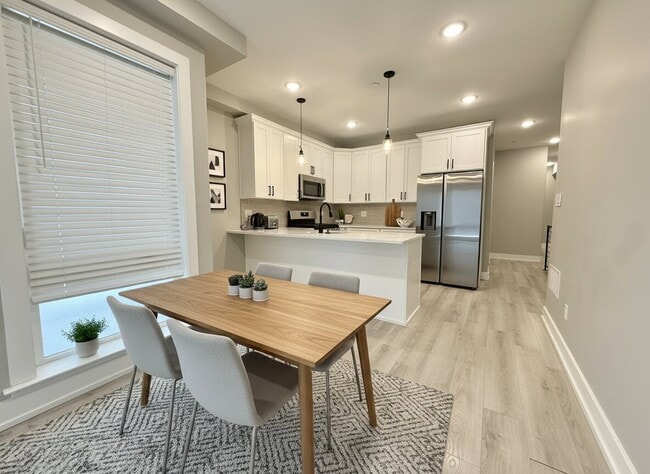 Photo - 809 N 17th St Unit 1