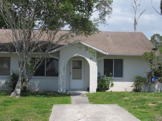 Building Photo - Lovely 2 Bedroom 1 Bathroom Duplex in San ... Rental