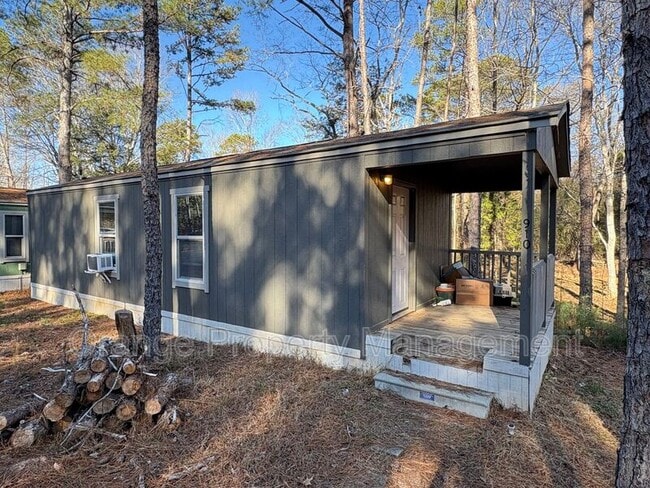 Photo - 910 Cedar Village Ln