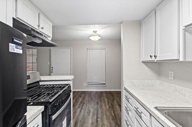 Photo - Spanish Trails