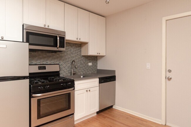 Photo - 2839 W Palmer St Unit 803