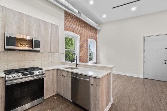 Photo - 21 W 20th St Unit 205