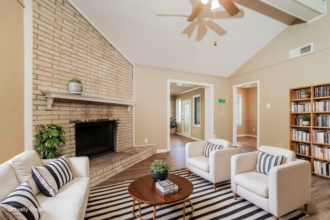 Photo - 5276 Kimbark Woods Dr