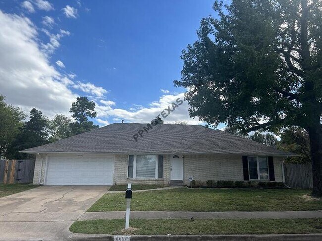 10816 E 24th St. Tulsa, OK 74129 - 10816 E 24th St. Tulsa, OK 74129