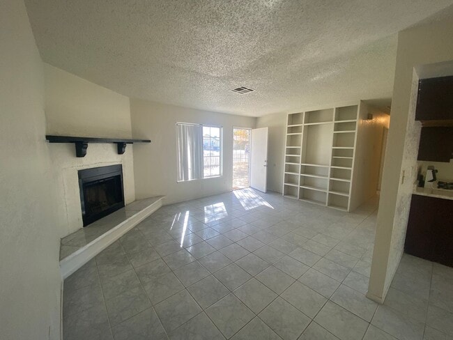 Photo - Lake Los Angeles 3 bedroom