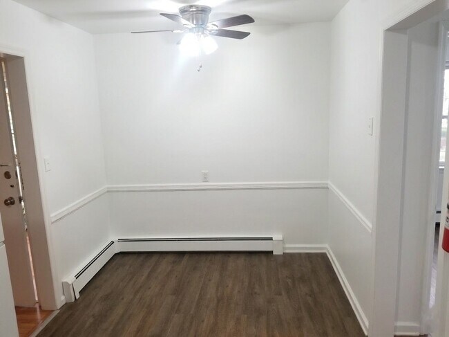 Eat In Kitchen - 17 Old Allamuchy Rd Unit 2