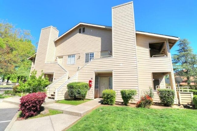 Building Photo - 11150 Trinity River Dr Unit #122