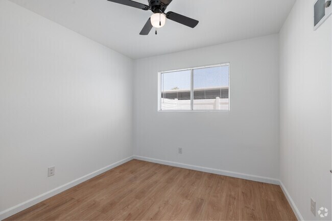 2BR, 1BA - 640SF - Second Bedroom