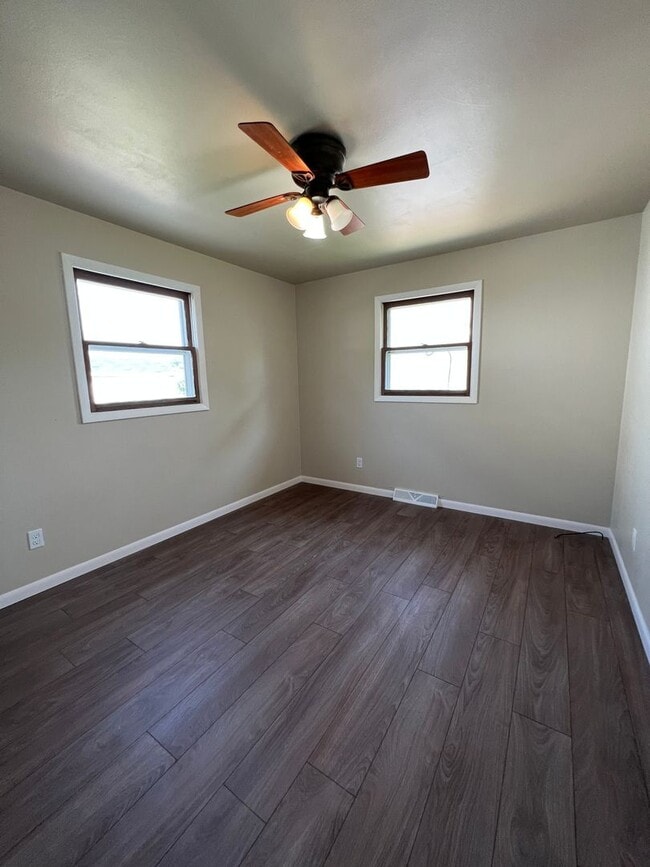 Photo - 1212 E Sylvan Ave Unidad 1212