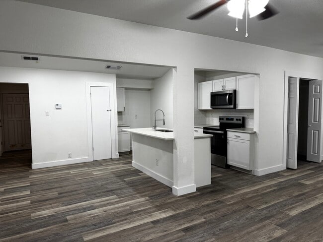 Photo - 4603 Guadalajara Dr