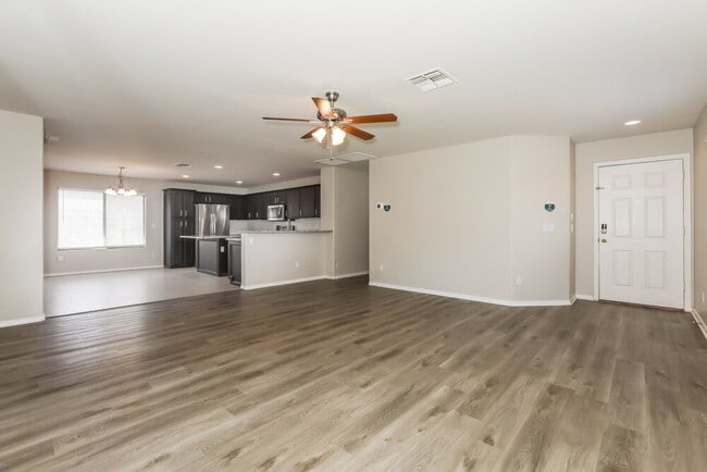 Photo - 2021 W Hayden Peak Dr