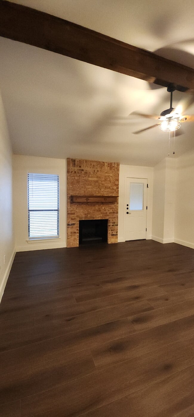 Photo - 1112 Concord Dr