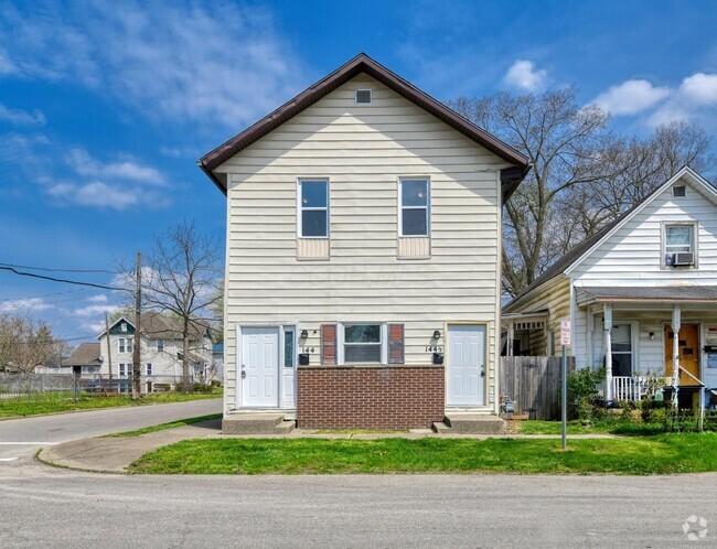 Building Photo - 144 S 3rd St Unit 1/2 Rental