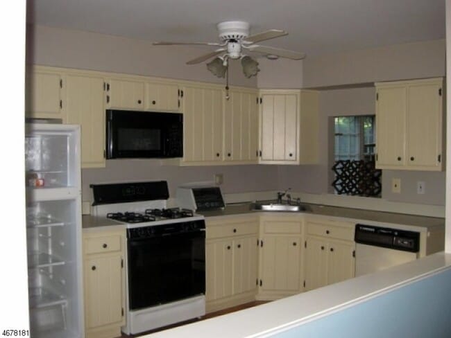 25 Wexford Dr