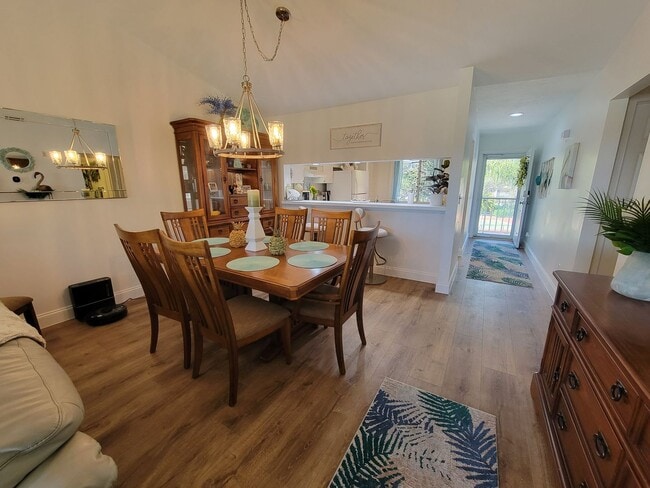 Photo - Luxury Living at Amberly Cir, Naples, FL 34112