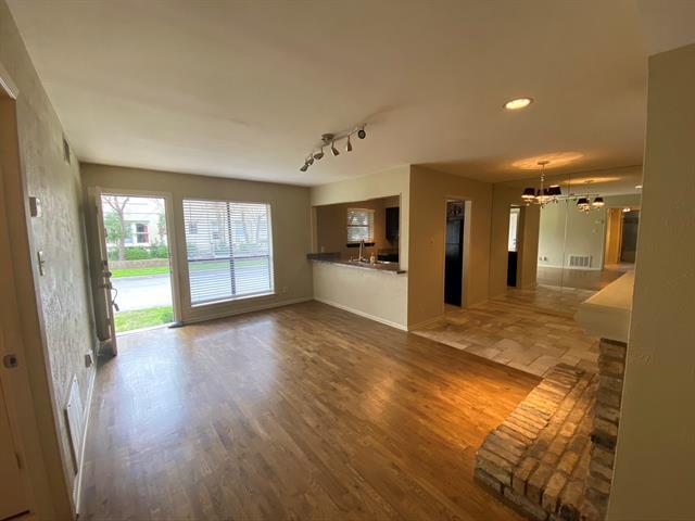 Photo - 4049 Herschel Ave Unit E