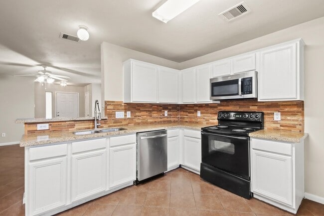 Photo - 807 Sycamore Ridge Ln