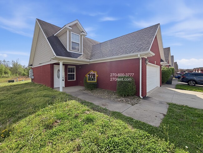 Building Photo - 140 Twin Lakes Dr