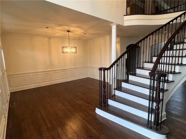 Photo - 2502 Oak Hill Overlook