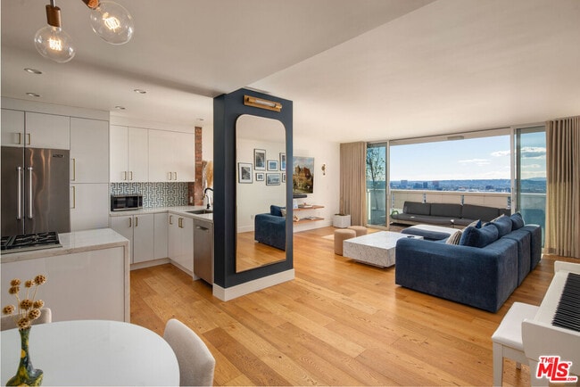 Photo - 8787 Shoreham Dr Unit 707