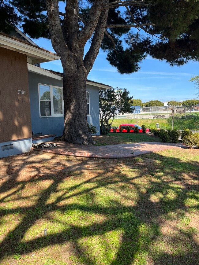 Photo - 7301 W 88th St