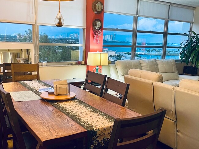 Photo - 11930 N Bayshore Dr Unit 1409