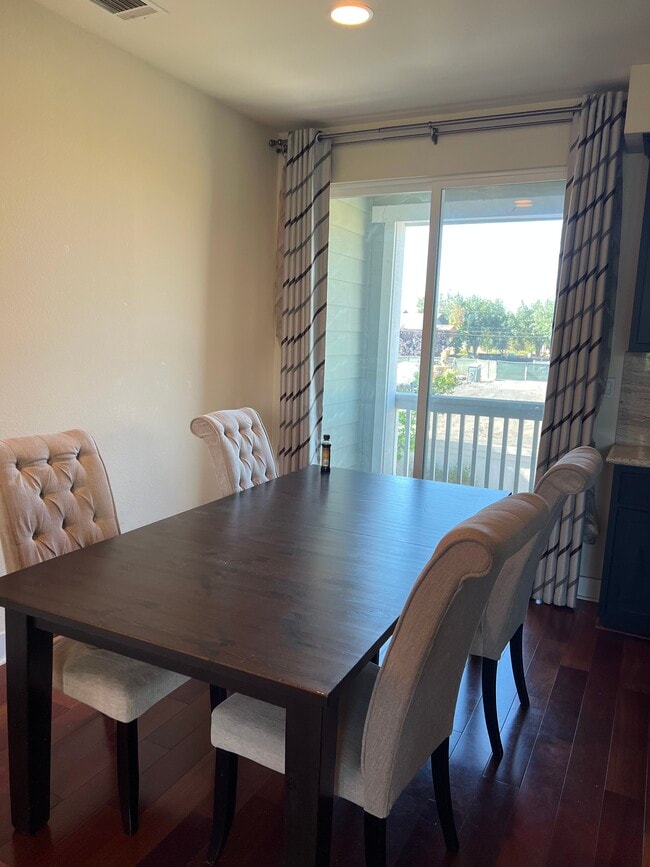 dinning room - 918 Arietta Dr