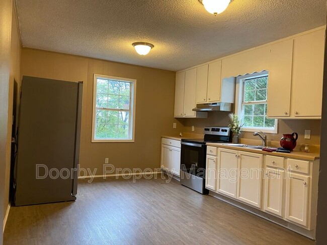 Photo - 3916 Blanchard St