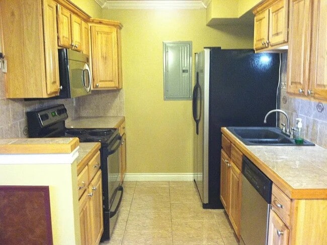 Photo - 10150 E Virginia Ave Unit 5-105