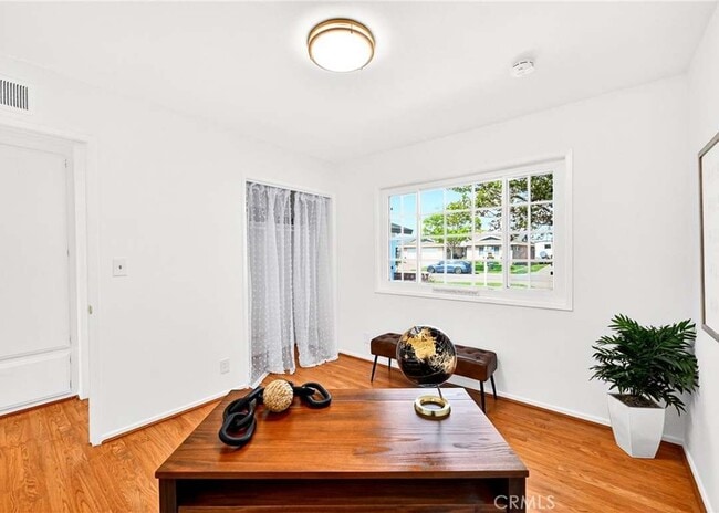 Photo - Single family house for rent in a fantastic location
