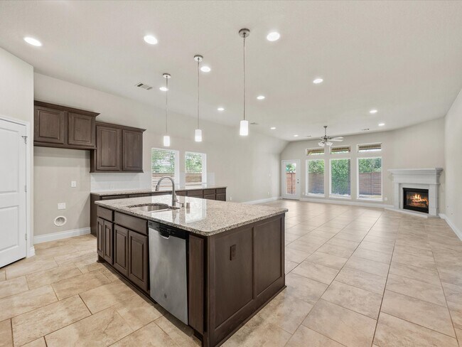 Photo - 2503 Elmwood Trl