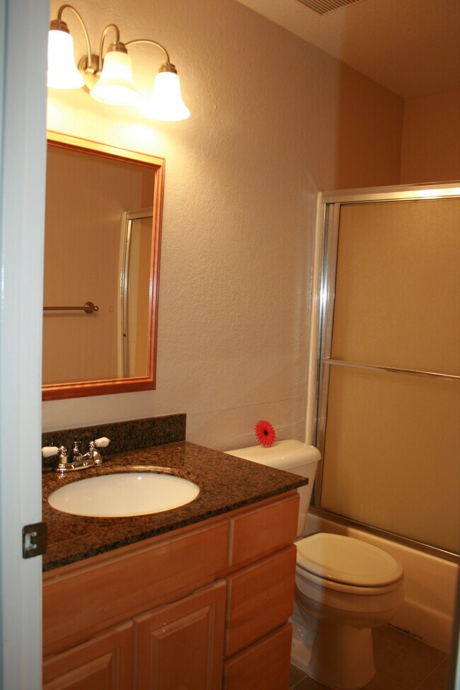 267 S Wildwood Townhome For Rent in Hercules, CA