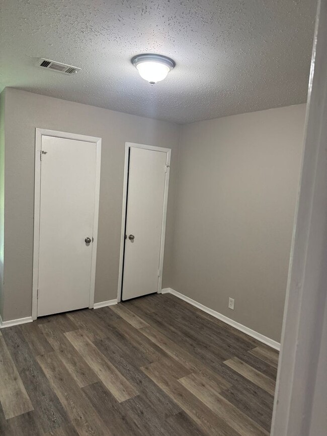 Photo - Stunning 3 Bed 2 Bath duplex