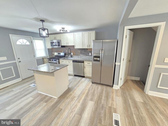 Photo - 3736 Elmley Ave