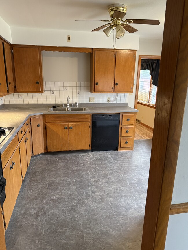 Photo - 8052 Sigle Ln