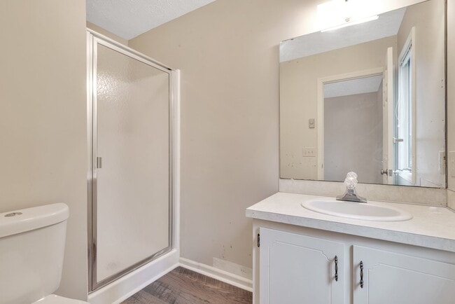 Photo - 53 Tupper Rd