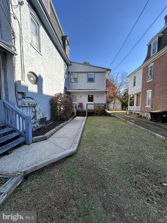 Building Photo - 415 School St Unit 7